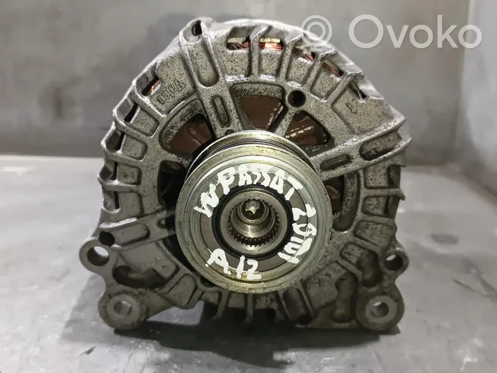 Volkswagen PASSAT Generatore/alternatore 03L903023B