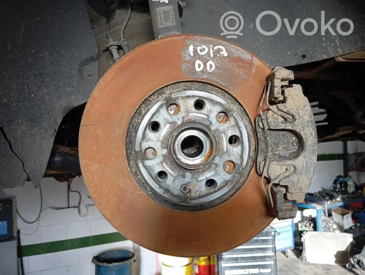 Volkswagen PASSAT Front brake caliper 