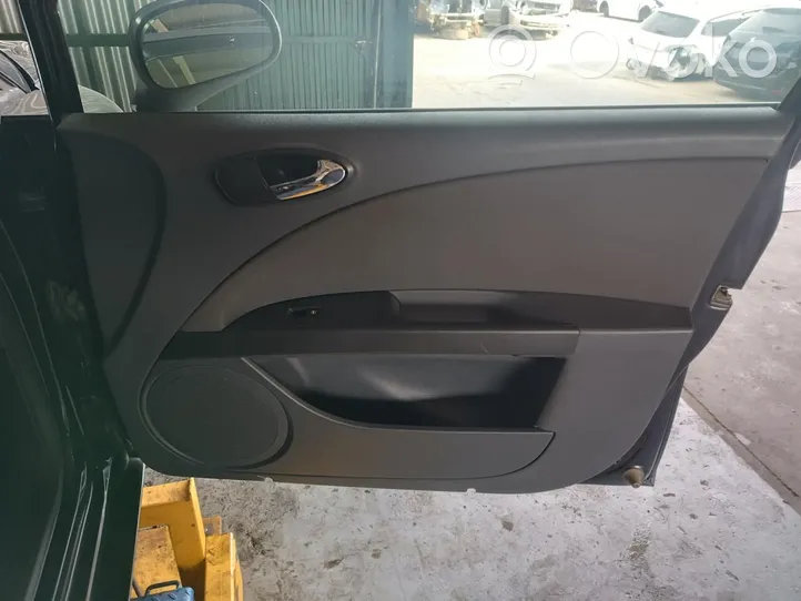 Seat Leon (1P) Rivestimento del pannello della portiera anteriore 