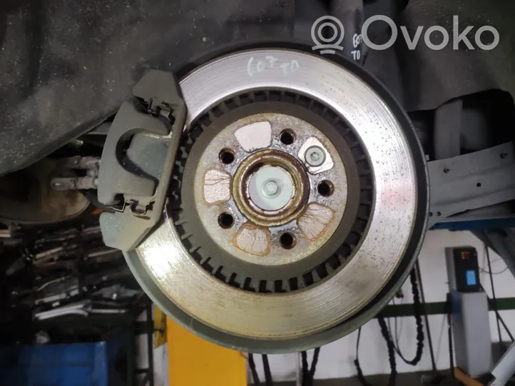 Volvo V60 Pivot de moyeu arrière 