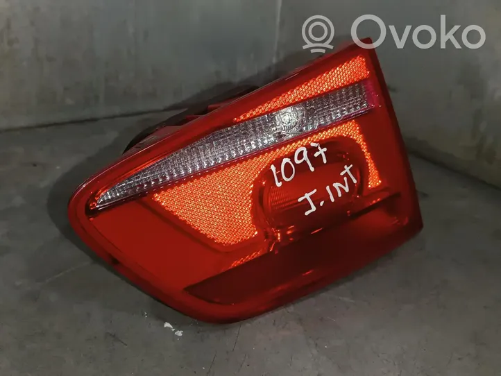 Volkswagen PASSAT Rear/tail lights 3AE945093J