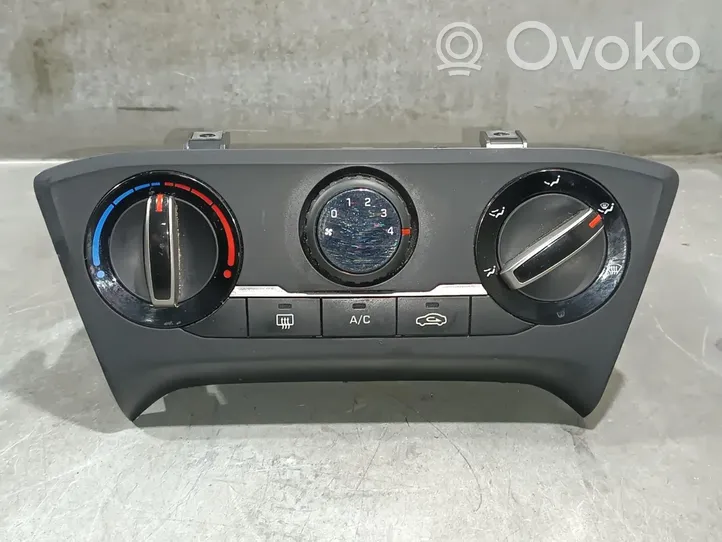 Hyundai i20 Active Centralina del climatizzatore 97250C8410