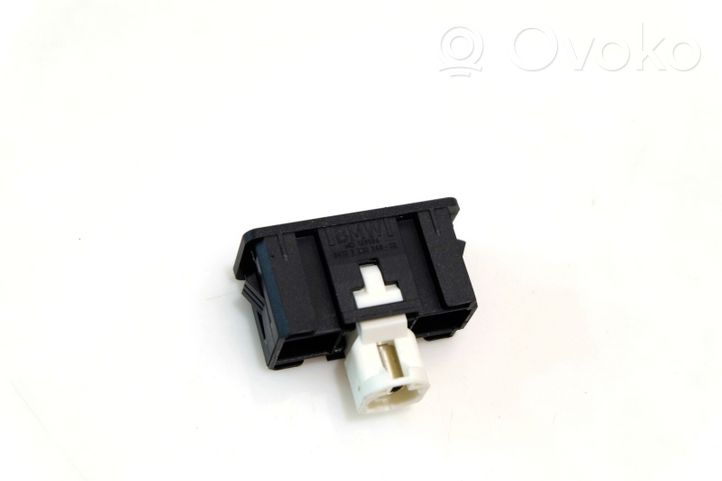 BMW 2 F22 F23 Connecteur/prise USB 007765