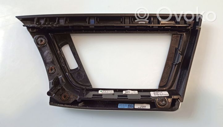 BMW 3 F30 F35 F31 Verkleidung des Armaturenbretts 022713