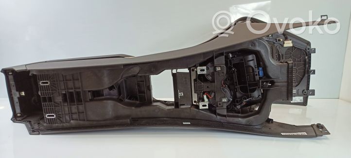 BMW 8 G14 Console centrale 023089