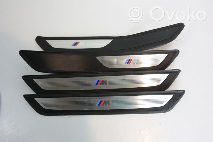 BMW 7 F01 F02 F03 F04 Etuoven kynnyksen suojalista 018977