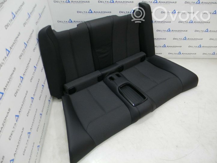 BMW 2 F22 F23 Asiento trasero C00824