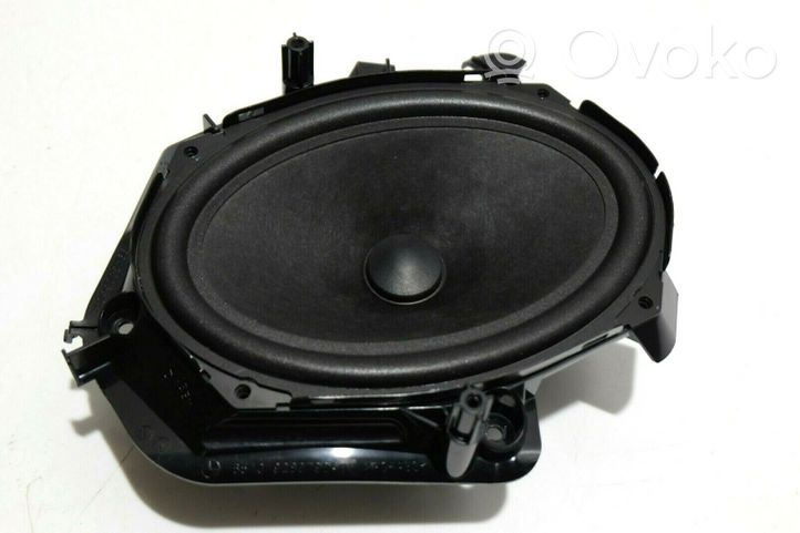 BMW i3 Subwoofer altoparlante 004734