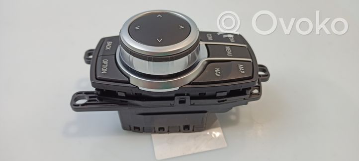 BMW X2 F39 Console centrale, commande de multimédia l'unité principale 024427