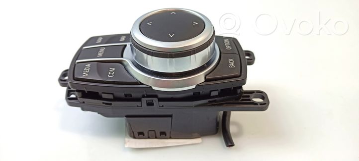 BMW X2 F39 Head unit multimedia control 024427