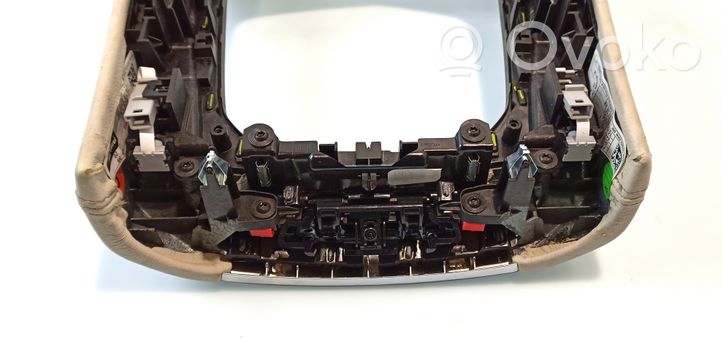 BMW X6 G06 Altri elementi della console centrale (tunnel) 024327