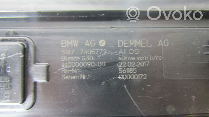 BMW 5 G30 G31 Osłona listwy przedniej 014108