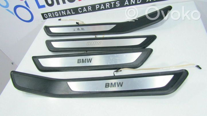 BMW 7 F01 F02 F03 F04 Osłona listwy przedniej R01718