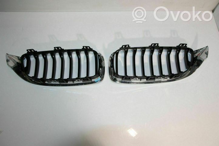 BMW 4 F36 Gran coupe Grille calandre supérieure de pare-chocs avant K001172