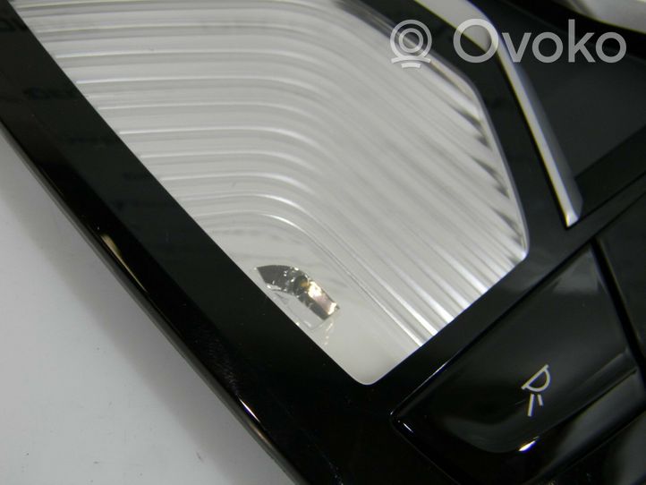 BMW 7 G11 G12 Illuminazione sedili anteriori C00836