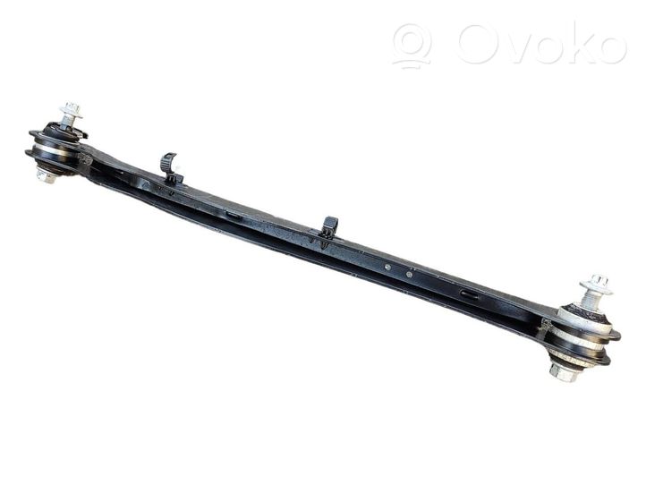 BMW 2 F46 Brazo de suspensión/horquilla superior trasero 6851563