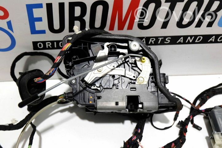 BMW 7 G11 G12 Moteur de centralisation serrure de porte arrière 004626