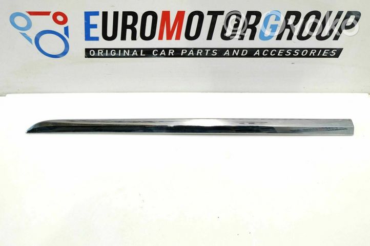 BMW 7 G11 G12 Moulure de porte arrière 008383