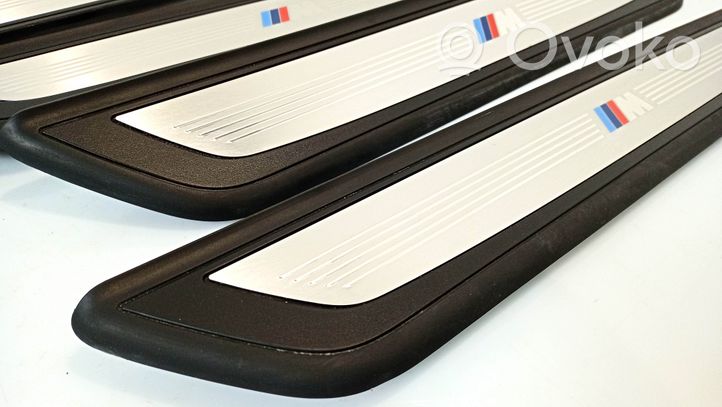 BMW 7 F01 F02 F03 F04 Garniture de marche-pieds avant 022087