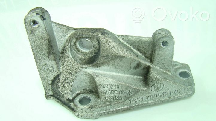 BMW 5 F10 F11 Fuel pump bracket R00293