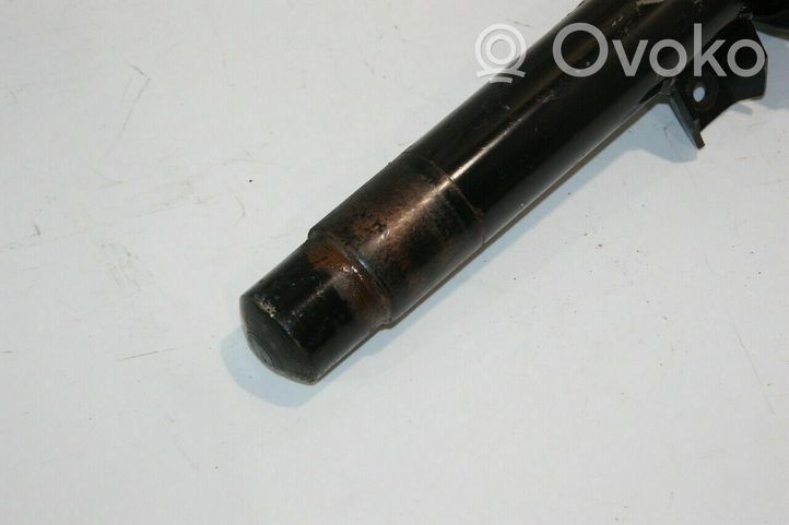 BMW 1 F20 F21 Mocowanie sprężyny amortyzatora osi tylnej 006551