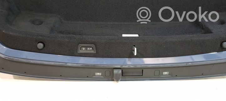 BMW 8 G15 Tailgate/trunk/boot lid 023612