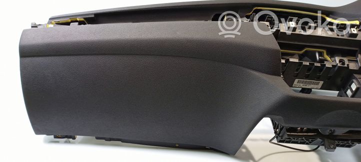 BMW X5 E70 Panel de instrumentos 027090