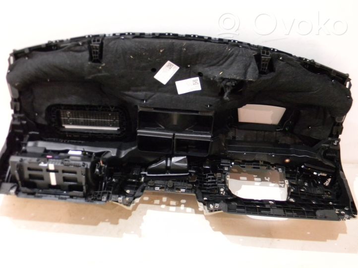 BMW 2 Active Tourer U06 Tableau de bord C01308