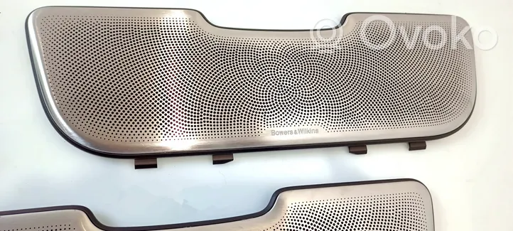 BMW 7 G11 G12 Grilles/couvercle de haut-parleur latéral 022833