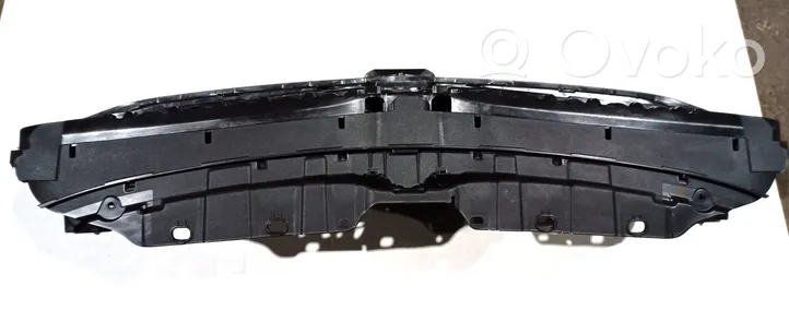 BMW 5 G30 G31 Griglia superiore del radiatore paraurti anteriore 027592