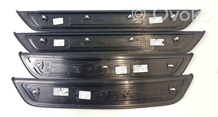 BMW 5 G30 G31 Etuoven kynnyksen suojalista 028177