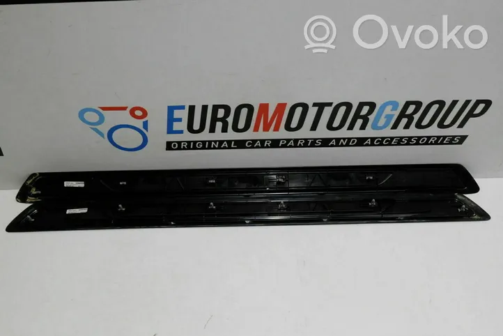 BMW 2 F22 F23 Etuoven kynnyksen suojalista 004303