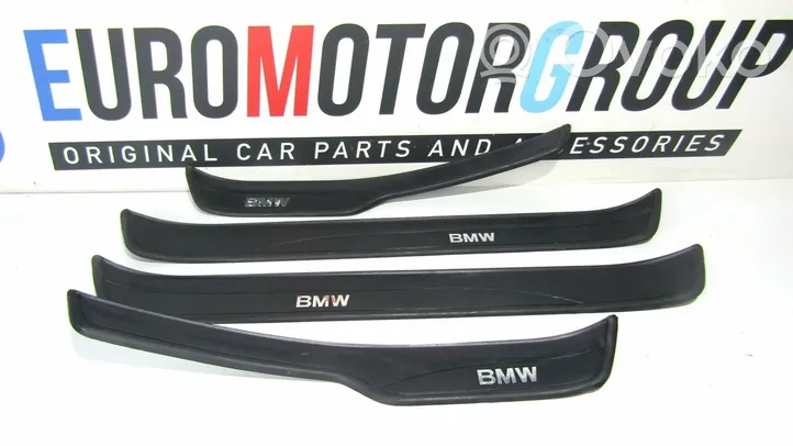 BMW 3 E90 E91 Etuoven kynnyksen suojalista 014199