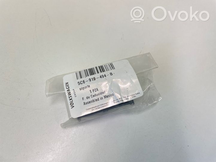 Volkswagen Jetta VI Priekšpusē parkošanās sensora (PDC) sensors (-i) 5C6919494B