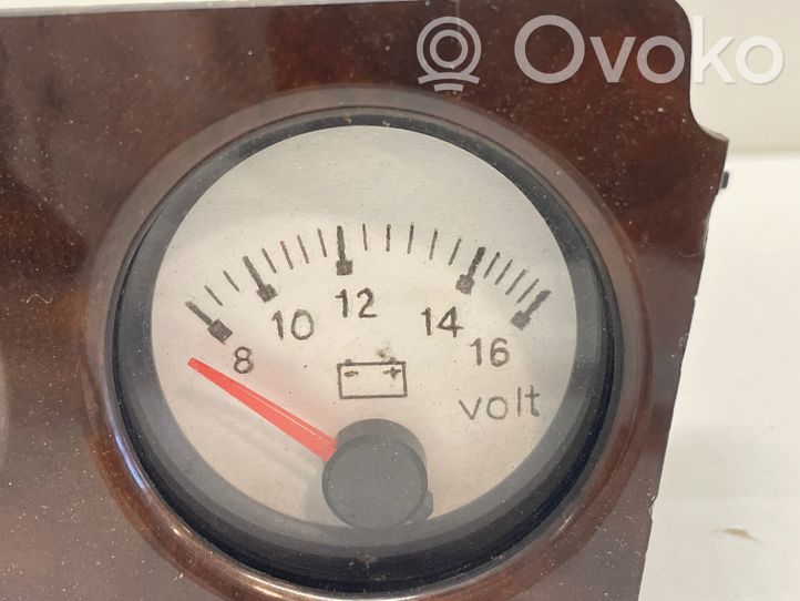 8A1919214 Audi 80 90 S2 B4 Geschwindigkeitsmesser Cockpit, 72.66  