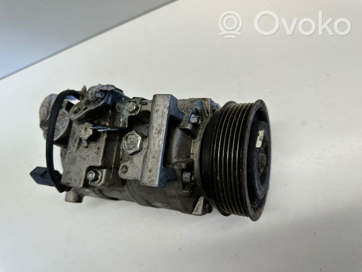 Audi A6 S6 C5 4B Ilmastointilaitteen kompressorin pumppu (A/C) KTT095002