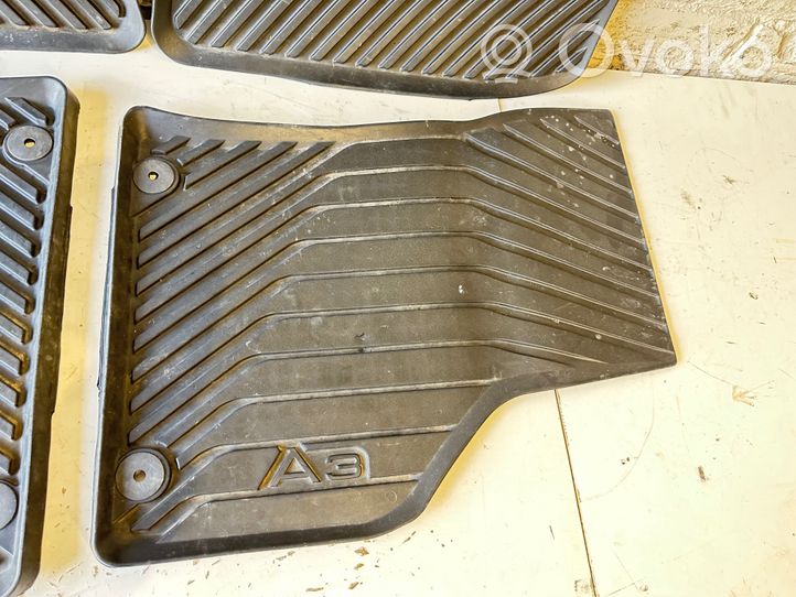 Audi A3 S3 8V Kit tapis de sol auto 8v1061501041