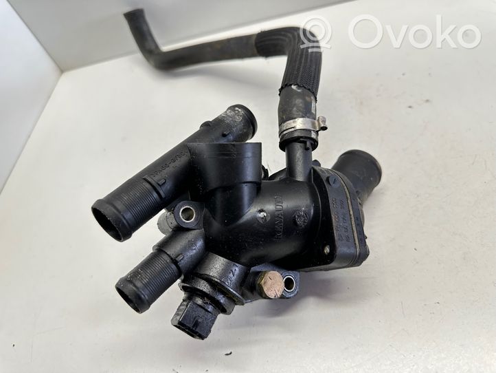 Nissan Primera Boîtier de thermostat / thermostat 8200065392