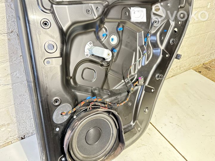 Volkswagen Touareg I Takaoven ikkunan nostin moottorilla 7L6845206B