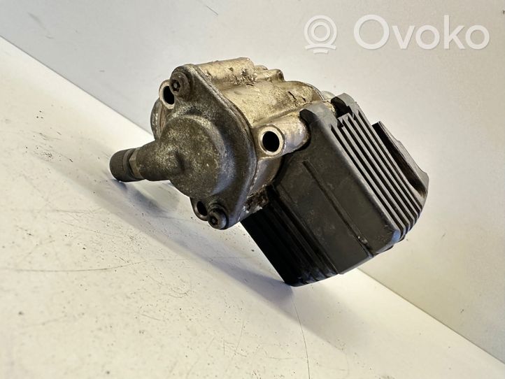 Volkswagen PASSAT B6 Polttoaineen ruiskutuksen suurpainepumppu 06F127025D