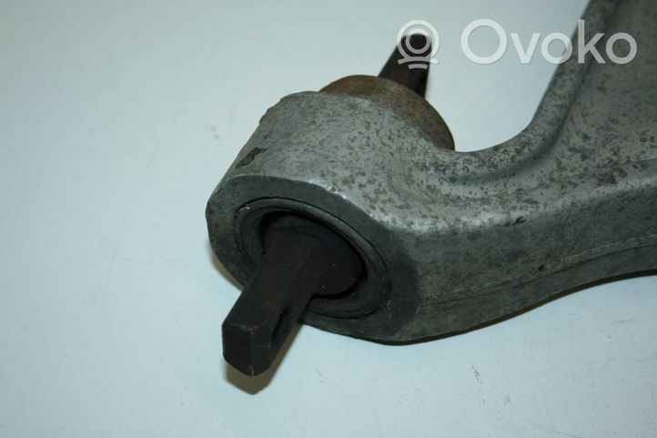 Volvo XC70 Front lower control arm/wishbone 