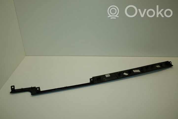 Audi A4 S4 B7 8E 8H Panelės apdaila 8E1853190R