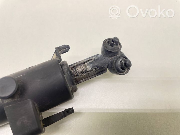 Mercedes-Benz C W204 Ugello a spruzzo lavavetri per faro A2048600347