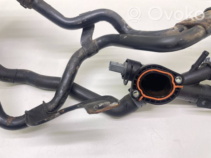 Volkswagen Touran II Termostato/alloggiamento del termostato 03L121131AA