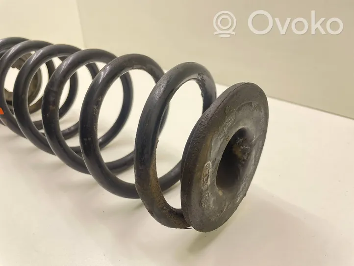 Volkswagen Touran II Rear coil spring 