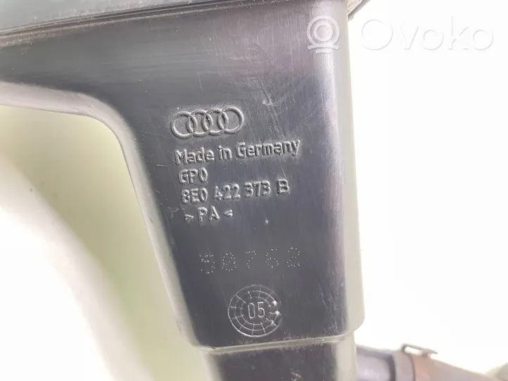 Audi A4 S4 B7 8E 8H Ohjaustehostimen nestesäiliö 8E0422373B