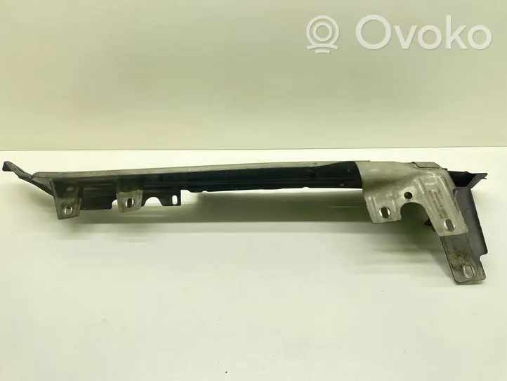 Audi Q7 4L Supporto di montaggio del parafango 4L0805158A