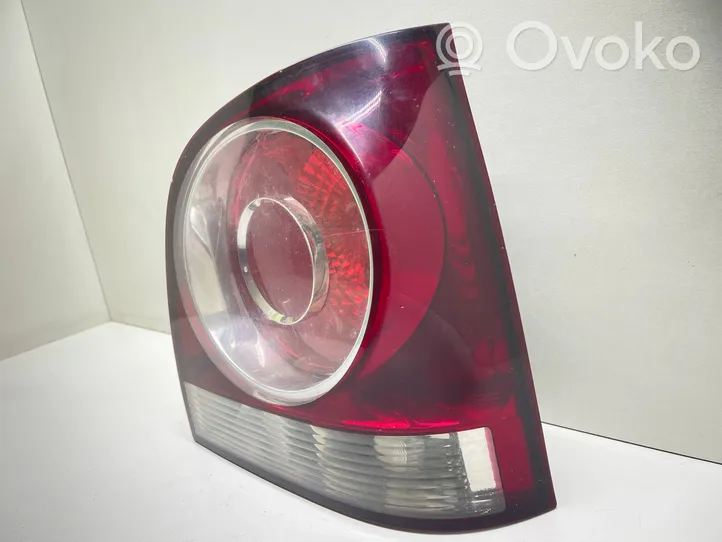 Volkswagen Polo IV 9N3 Lampa tylna 6Q6945112G