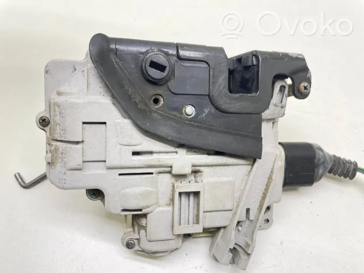 Audi A6 S6 C6 4F Serrure de porte arrière 4F0839016