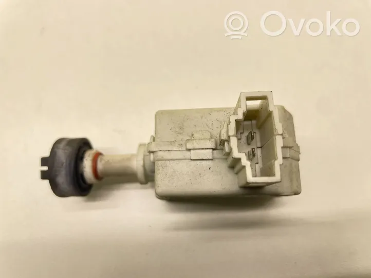 Audi A6 S6 C6 4F Fuel tank cap lock motor 3B0959782A